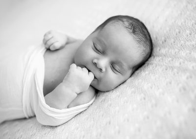 Sydney Newborn Photographer specialising in relaxed natural in-home lifestyle newborn photography