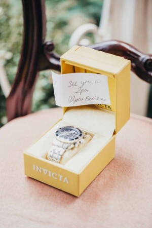 Groom's wedding gift from the bride