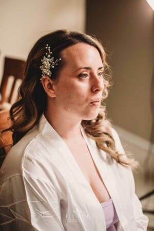 Gledswood Wedding - bride gets ready before the ceremony