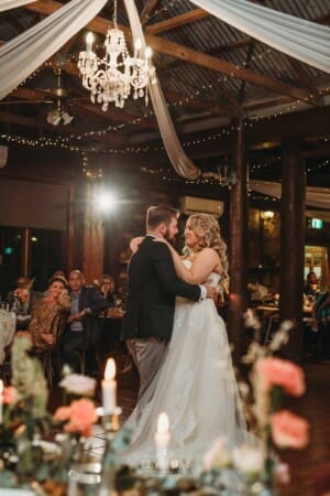 Gledswood Wedding Photo - the bride and groom share their first dance