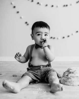 Flashback to this little guy's cake smash session. I can't believe Daniil will be 5 at the end of this year. It honestly doesn't feel like that long ago we did his newborn and 1 year sessions! Isn't he just the cutest! 😍
.
.
.
#babiesofinsta #cakesmashphotographer #beautifulbabies #cakesmashsession #cakesmashphotography #cutenessoverload #adorablebaby #kidsphotoshoot #firstyear #cakesmashshoot #caketime #cutestbaby #instababies #childhoodwonders #babyoftheday #wonders #innocence #babysession #gorgeousbaby #westernsydneyphotographer #happybabyboy #babyphotostudio #studiophotographer #sydneyphotographer #studiophotoshoot #babyphotographer #naturallightstudio #lovelocalmacarthur #blackandwhitephoto #bnwportraits