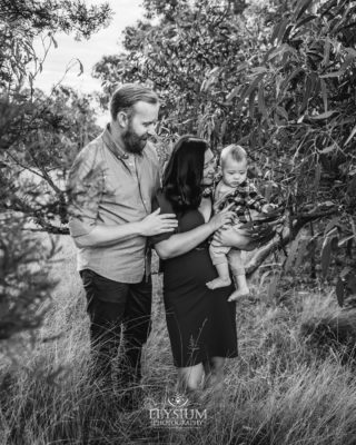 Getting out into nature is such a fantastic setting to document your family and engage little people in all its wonders. 🌿
.
.
.
#familylifestyle #parenthoodmoments #familylove #whatadifferenceayearmakes #babylove #sonshine #wonderlust #tenderness #boymum #motherslove #babiesofinsta #littleperson #dadslife #dadslittleman #parentingjourney #excitingtimes #lovedbeyondmeasure #ohtheplacesyoullgo #sydneylifestylephotographer #cherisheverymoment #SydneyPhotographer #parenthoodunplugged #familiesofinstagram #familyphotos #familyportrait #outdoorshoot #capturingmoments #sydneyfamilyphotographer #familyphotograph #familysession